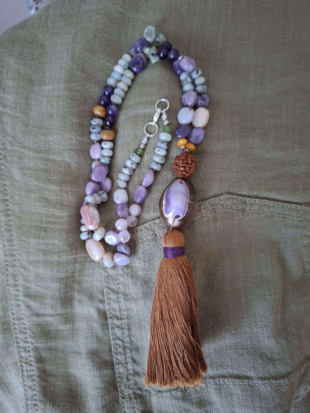 Catenine: Mala Kette Halbedelsteine Kauri handgeknüpft – Nuovo (secondo la descrizione) da Remetschwil venduto da littleredboots 4