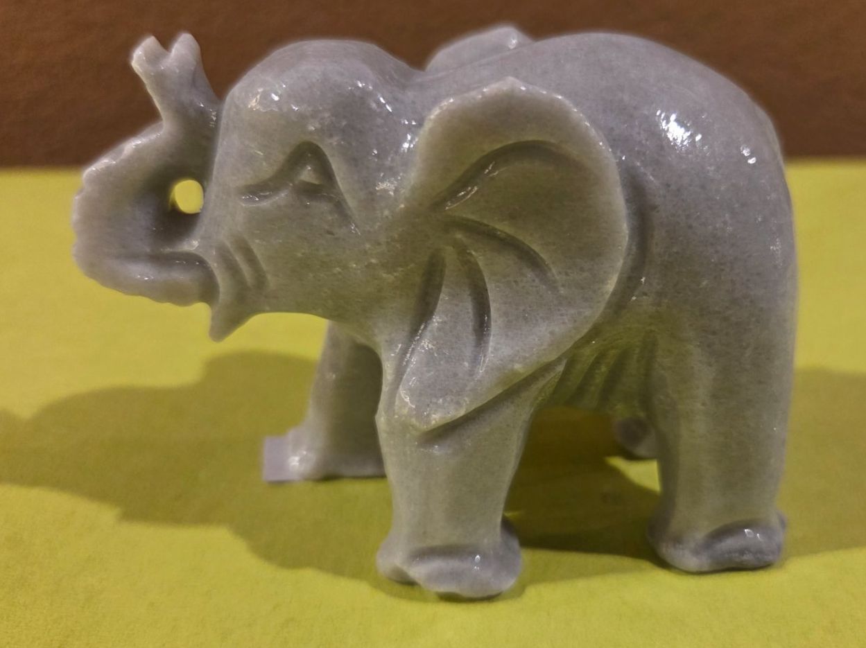 Sculture & Statue: Elefant aus Marmor 7cm – Nuovo (secondo la descrizione) da Roggliswil venduto da Mabelco 1