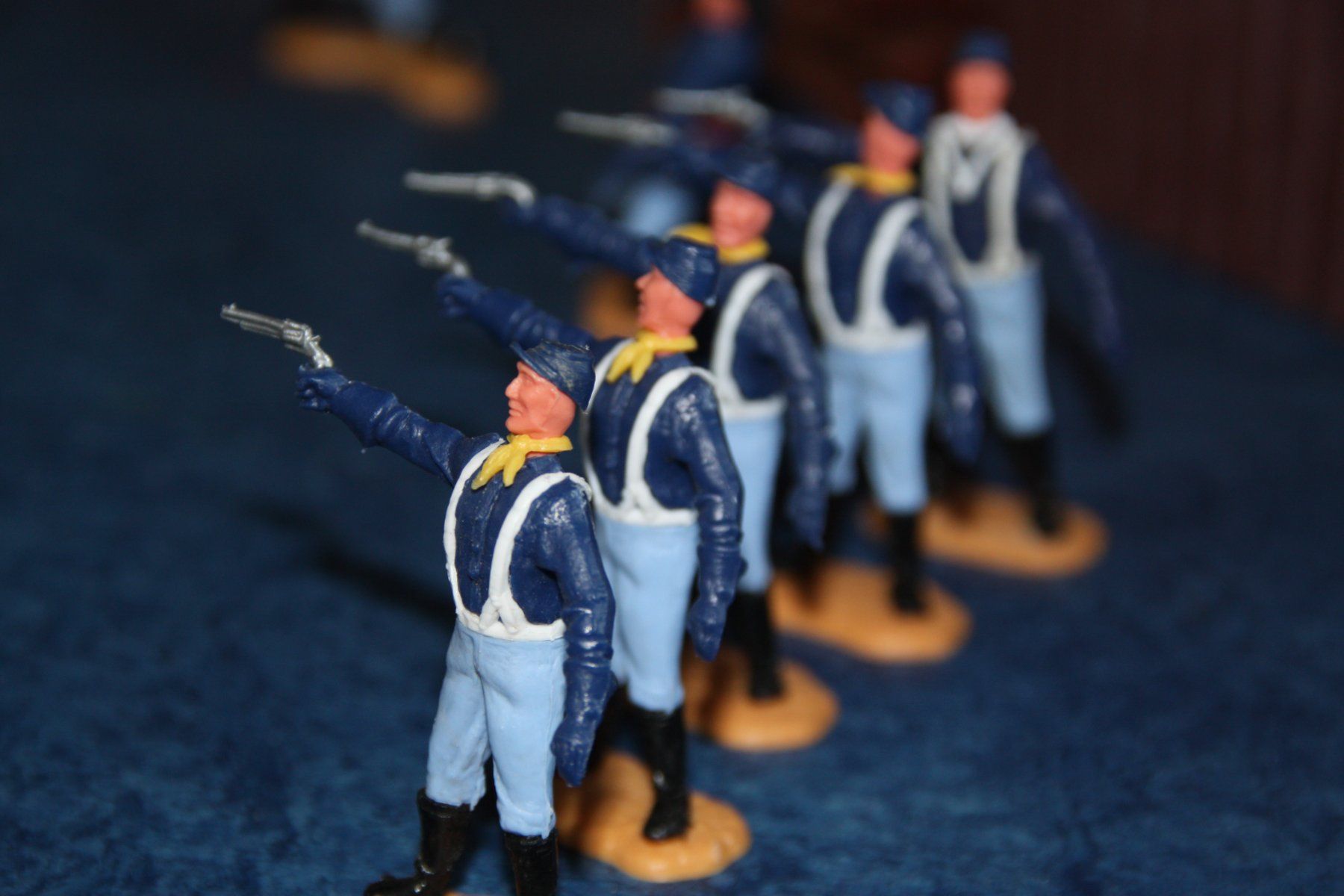 Britains Figuren: Indianer,Elastolin,Deetail Britain 1971,Timpo Toys +Plastic – Gebraucht aus Bremgarten b. Bern von chrissell10 5