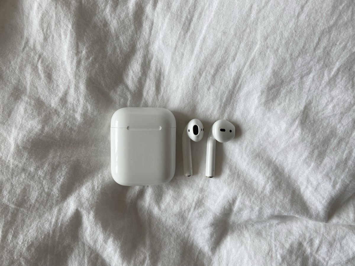 Apple Cuffie: Apple Airpods Gen. 1 – Usato da Spiegel b. Bern venduto da pre1ovedthreads 1