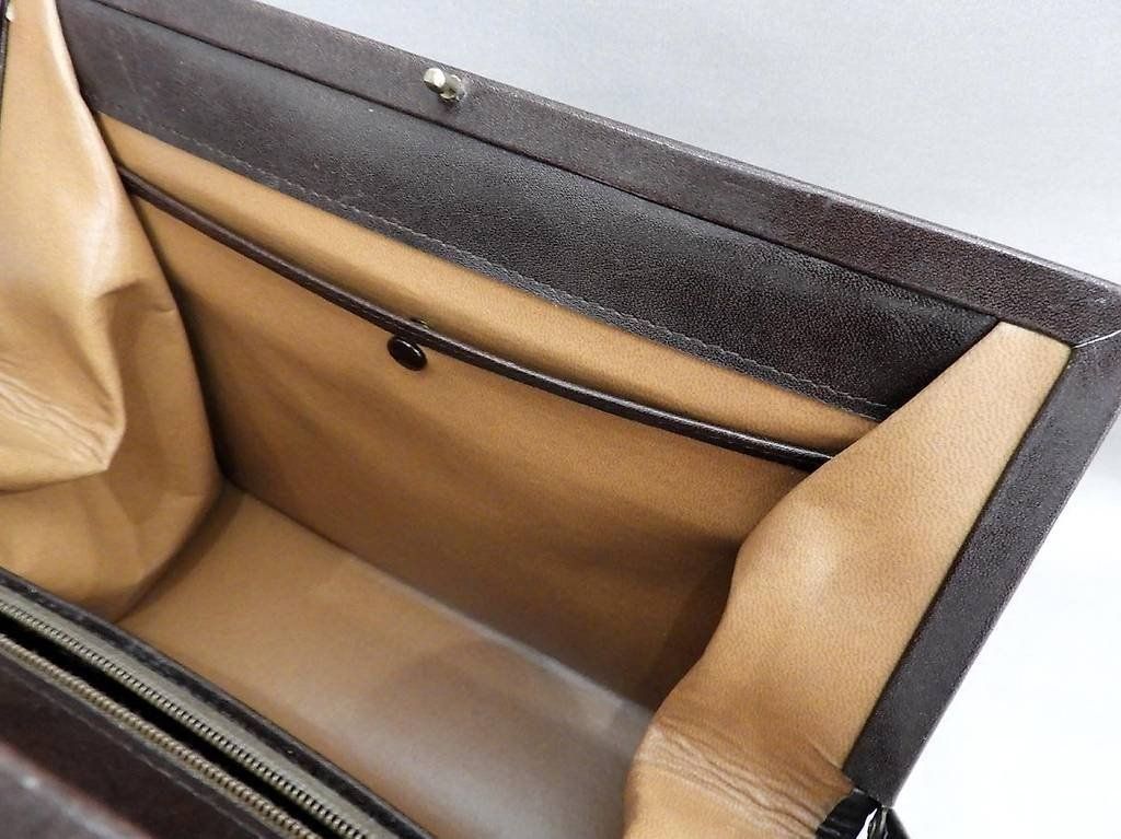 Borse da donna: Vintage Handtasche Leder / Messing. Braun. – Usato da Winterthur venduto da Spur1 3