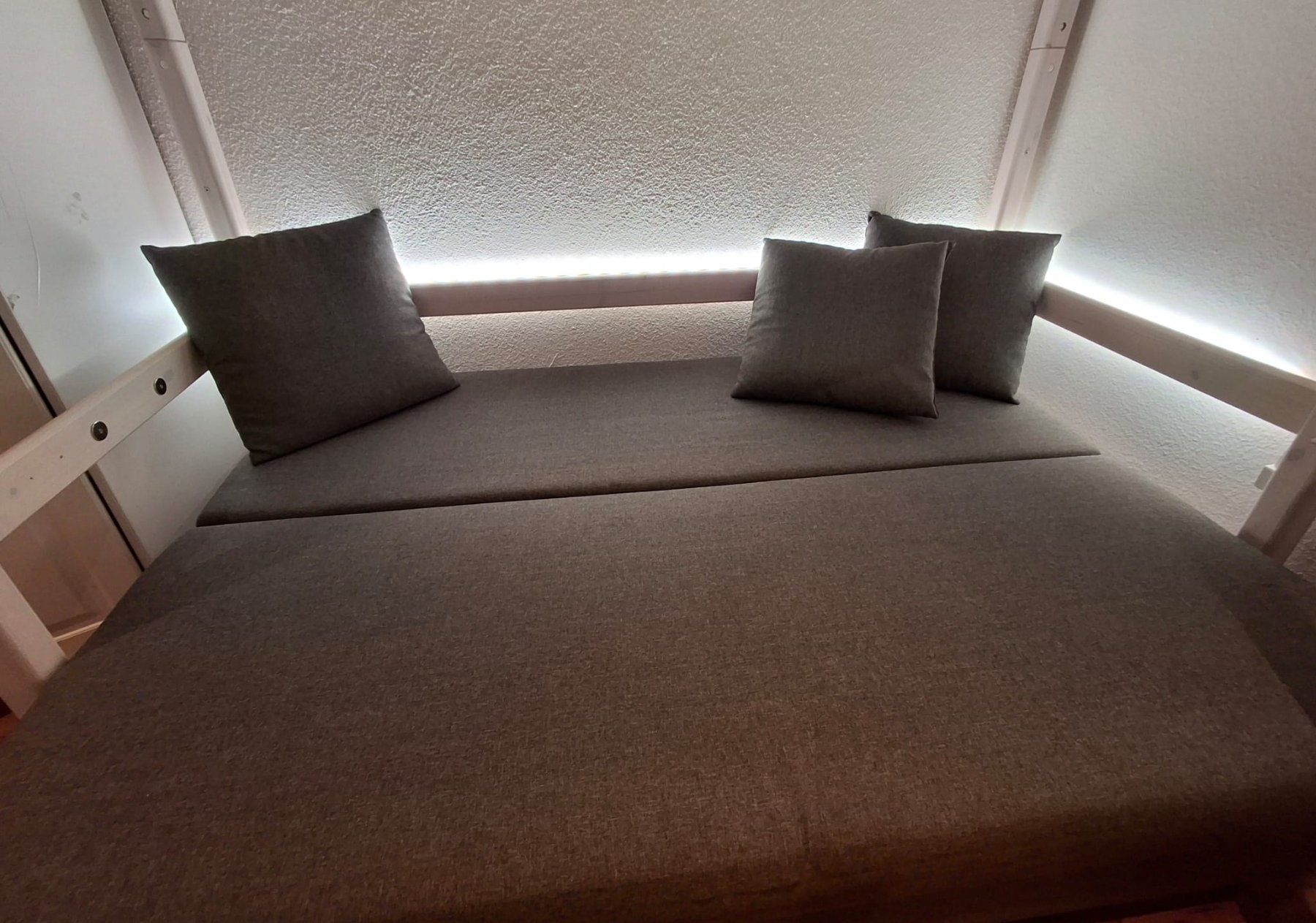Ikea Divani: Bettsofa IKEA Älvdalen zu verkaufen – Usato da Horw venduto da Bip7 1