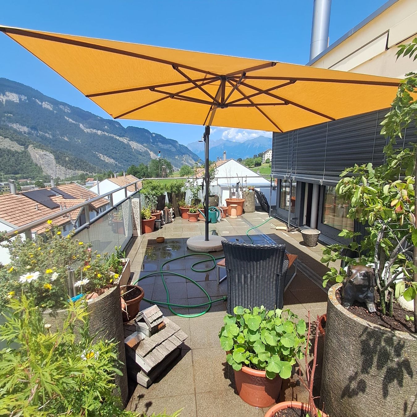 Glatz Ombrelloni: Sonnenschirm – Usato da Chur venduto da zde_pq6n 1