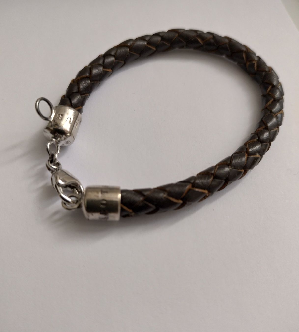 Thomas Sabo Bracciali & Braccialetti: TS THOMAS SABO LEDER ARMBAND SILBER 925 – Usato da Romanshorn venduto da Stubsinator