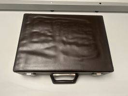 [VINTAGE]: Eleganter Aktenkoffer aus Kunstleder in braun