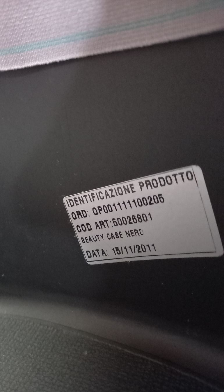 Custodie per cosmetici: Trousse de beauté coque dure Roncato – Nuovo (secondo la descrizione) da Tramelan venduto da Belleza82 9
