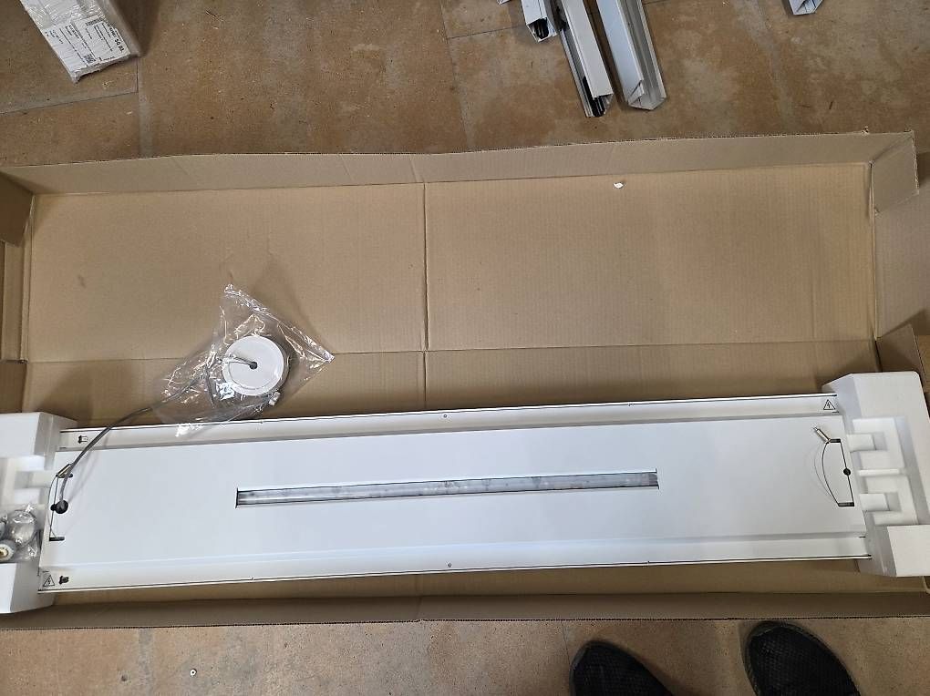 Lampade: 2x LED Büroleuchte Zum Tobel – Usato da Oberbüren venduto da fab_z9xt 2