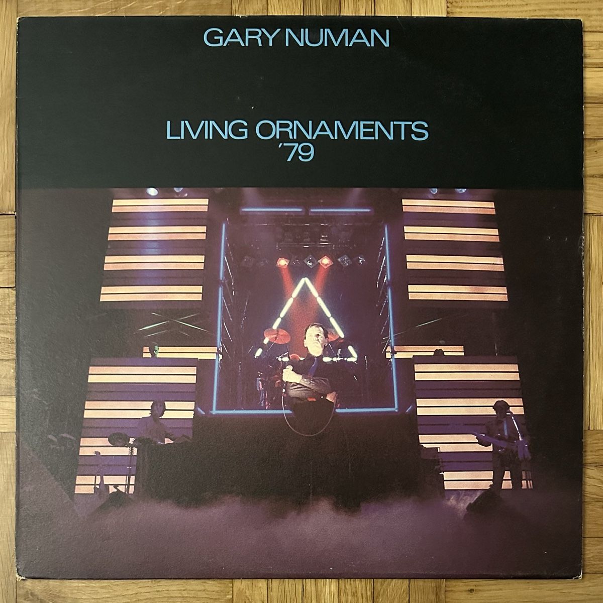 Dischi in vinile: LP - Gary Numan - Living Ornaments '79 – Usato da Breganzona venduto da Onairda75