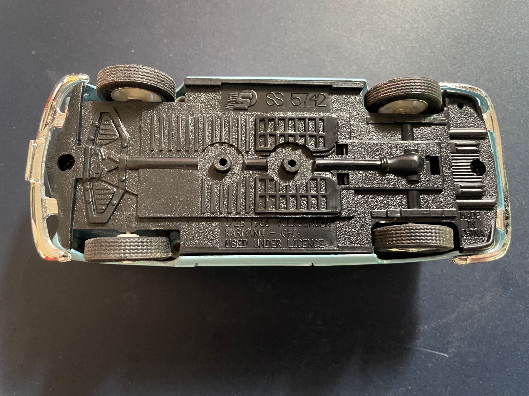 Solido Modellautos: VW Karmann Ghia hellblau 1966 1:28 – Gebraucht aus Volketswil von rubin74 5