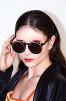 Runde Sonnenbrille im Retro-Look mit Clip-On Detail, Top!