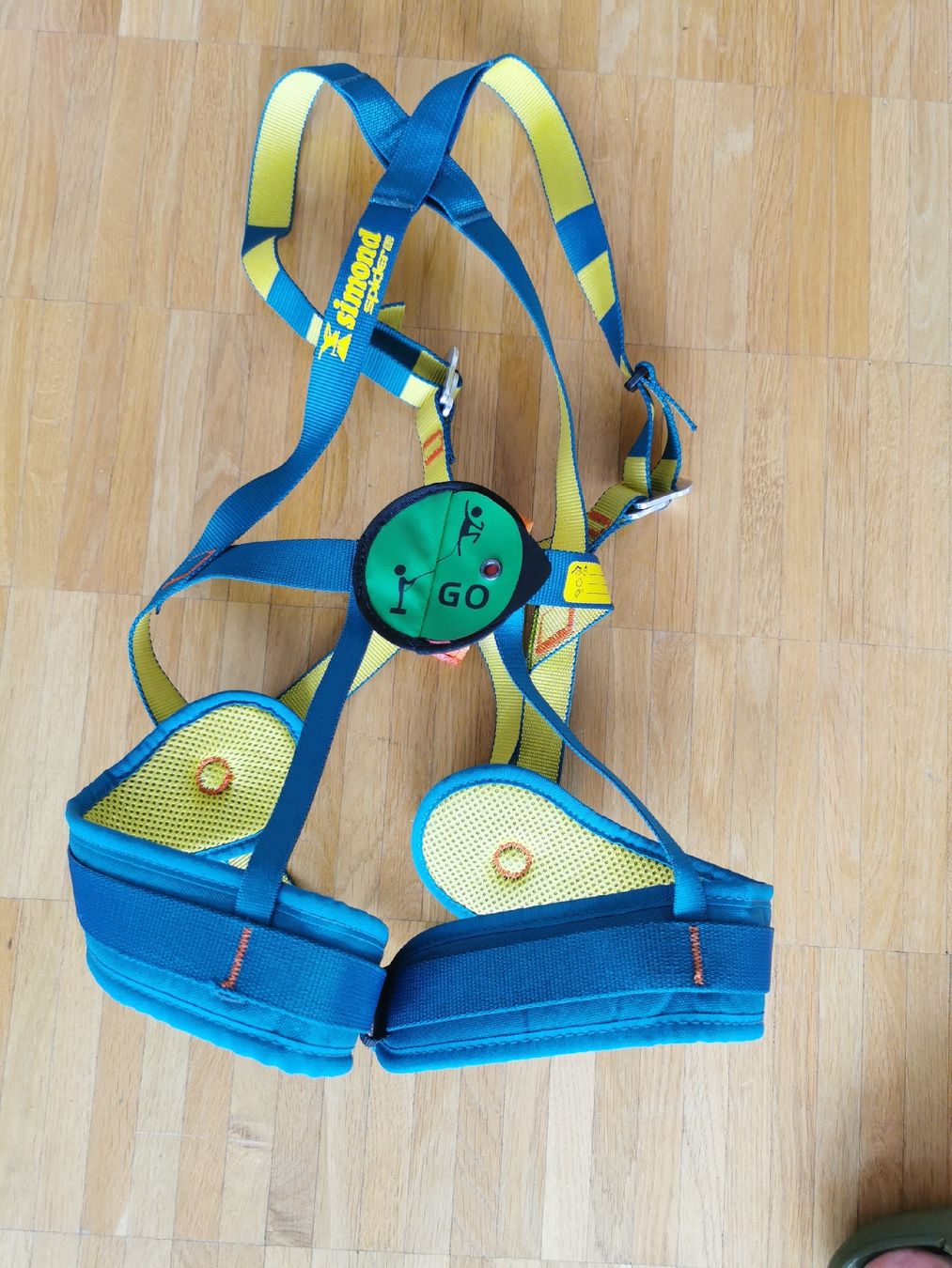 Attrezzatura da arrampicata: SIMOND Klettergurt Spider Kinder Komplettgurt – Usato da Zürich venduto da Michalr 1