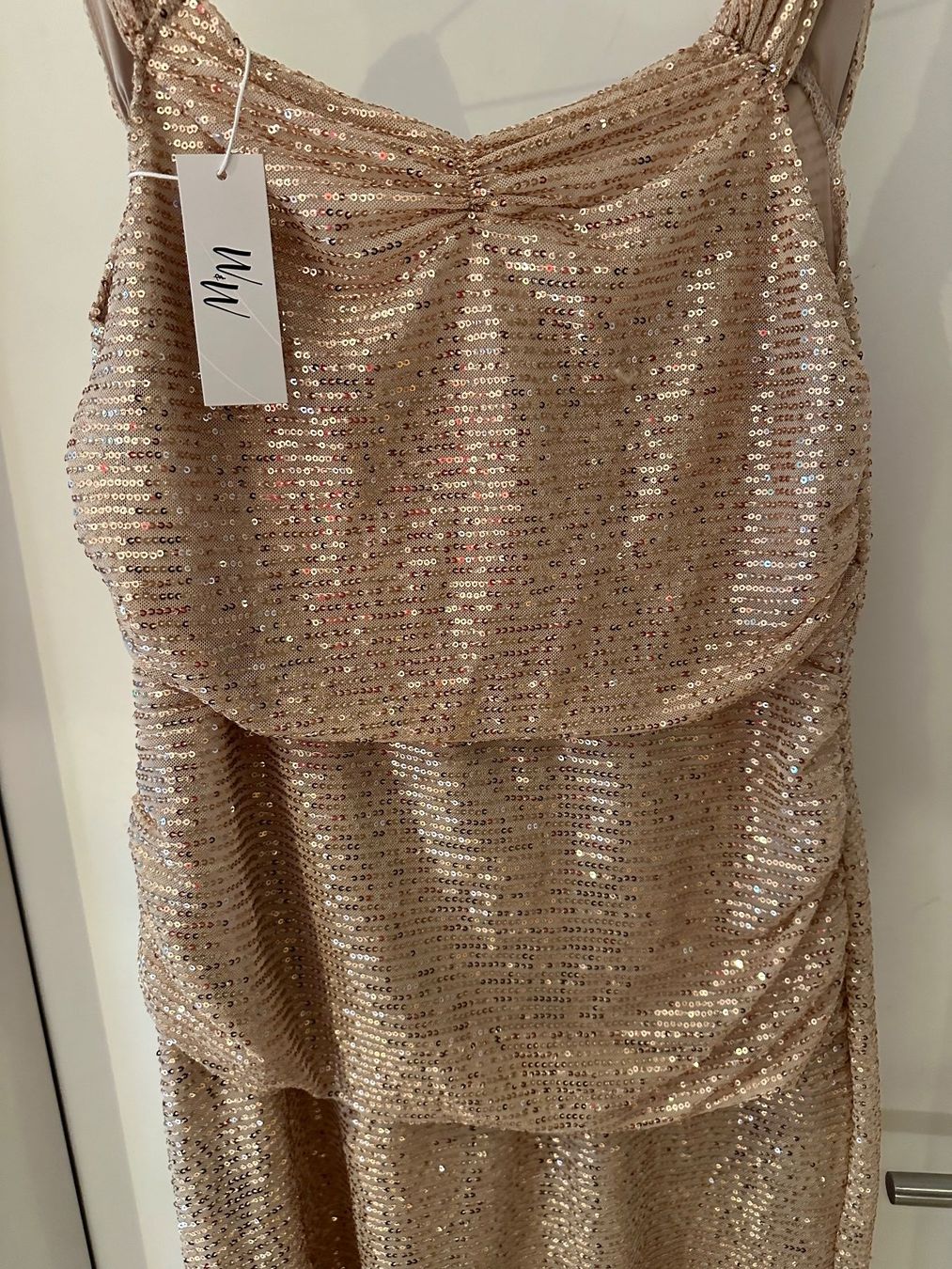 Vestiti: WW / Elegantes Damenabendkleid mit Schlitz – Nuovo (secondo la descrizione) da Uitikon-Waldegg venduto da Zuegnis