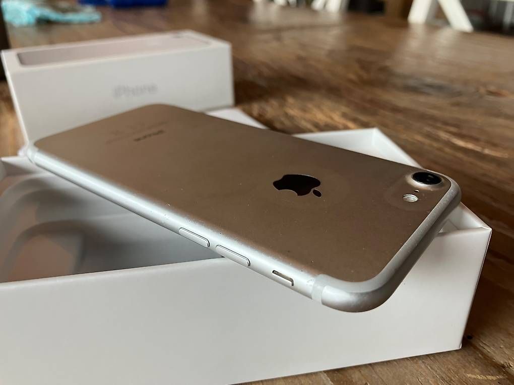 Handys / Smartphones: Iphone 7 32gb – Gebraucht aus Madiswil von 5BEN5 2