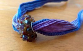 Glasperle +Seiden Armband