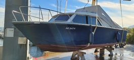 Bateau de plaisance équipé pour la pêche