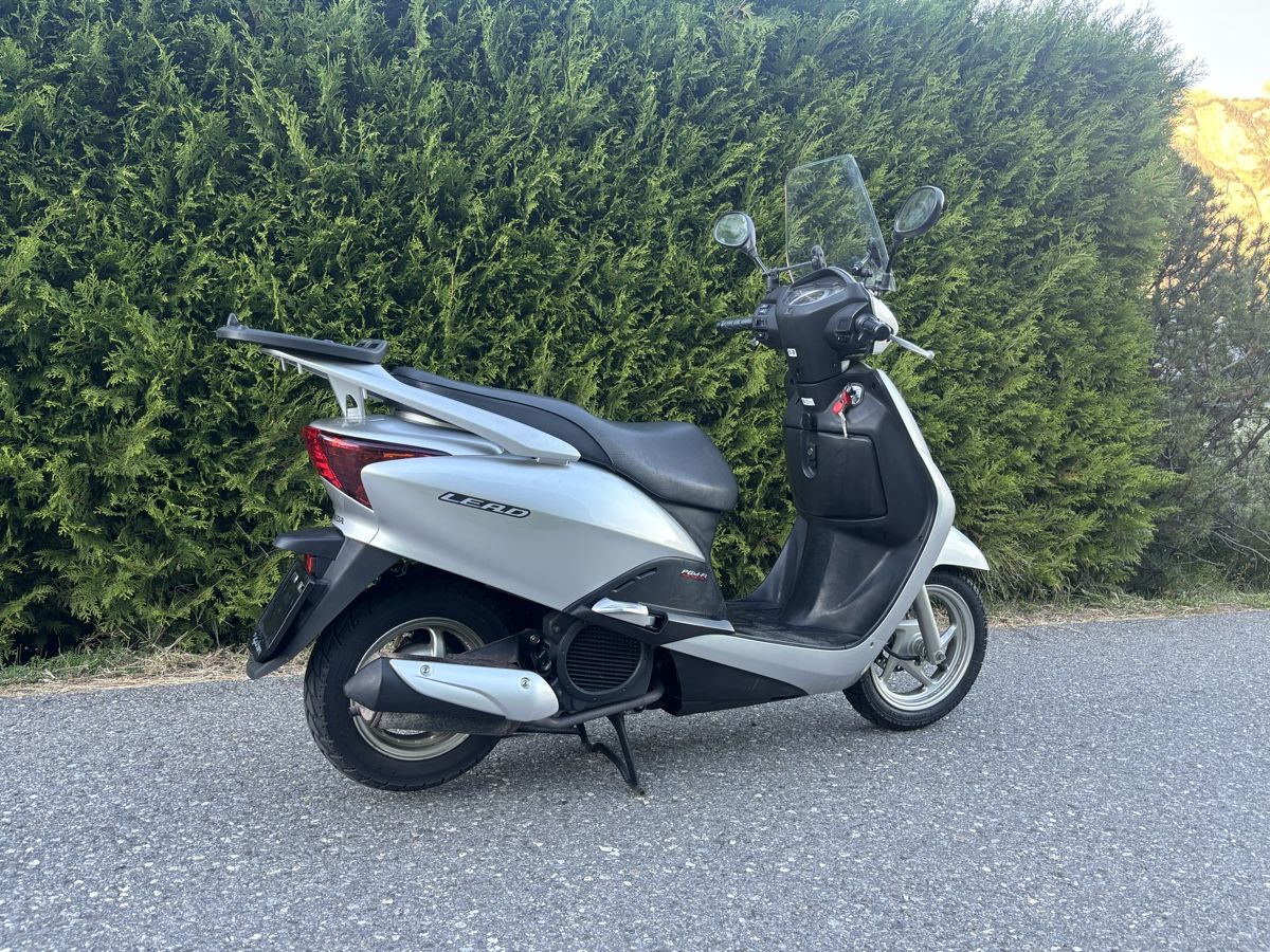 Honda Scooter: Roller Honda Lead 110 – Usato da Flumserberg Portel venduto da J.Mann 2