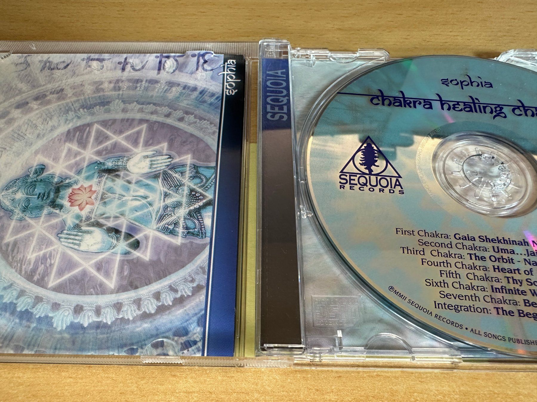 CD: Sophia – Chakra Healing Chants – Usato da Rikon im Tösstal venduto da Alpenmutz 2
