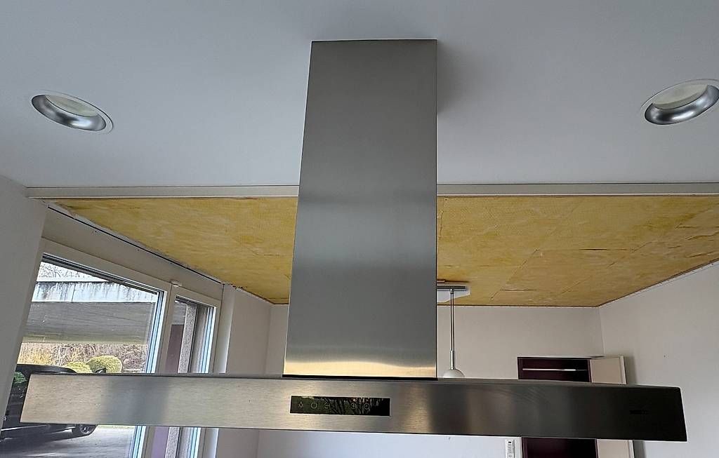 Cucine: Induktionskochfeld und Dampfabzug  – Usato da Willisau venduto da GT047