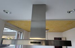 Induktionskochfeld und Dampfabzug 