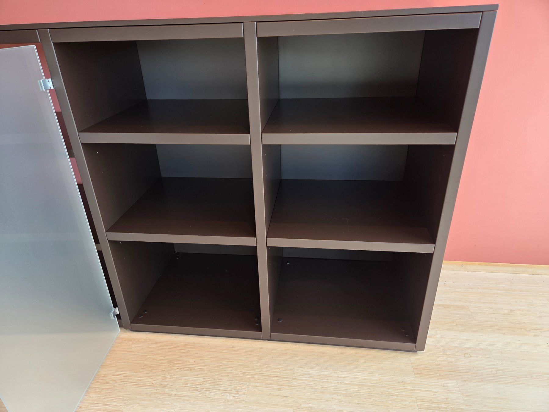 Cassettiere: Schönes Sideboard mit Glastüren - Massarbeit – Usato da Zürich venduto da pat_2frc 3