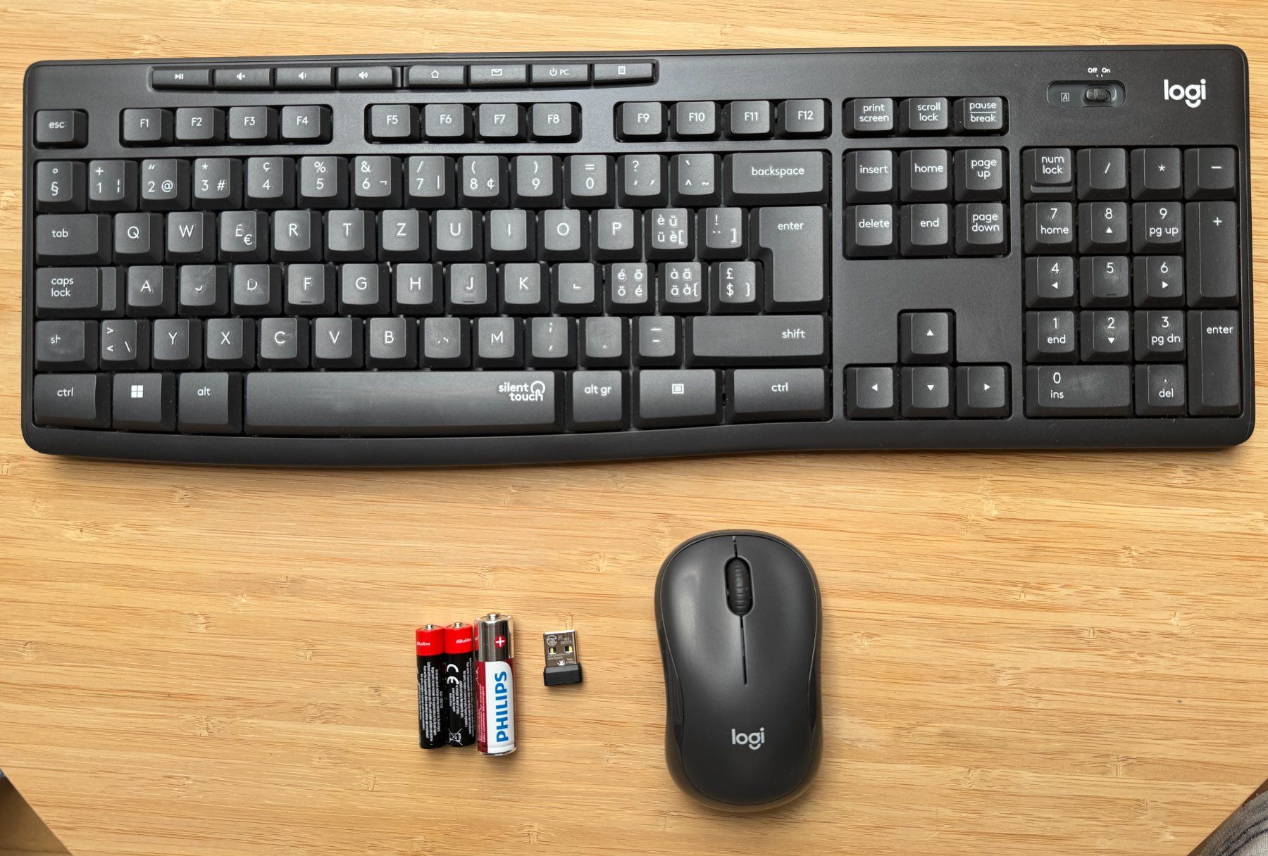 Logitech Maus: Logitech MK295 Silent Wireless Combo Set, kabellos Bluetooth – Gebraucht aus Winterthur von YaV