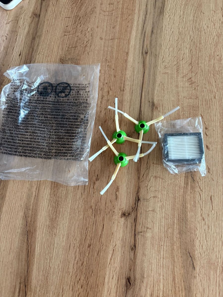 Irobot Aspirateurs & Accessoires: Aspirateur robot IRobot  – D'occasion à Bulle par val_gs57 2