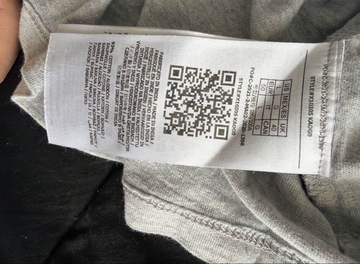Guess T-shirts: T-shirt Guess  – Neuf (Voir description) à Sirnach par D.SecondChance 1