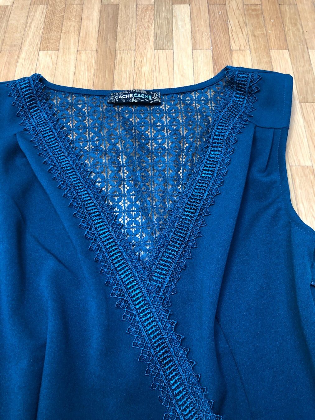 Vestiti: NEU! CACHE CACHE Spitzen kleid dunkelgrün 34 – Usato da Veyrier venduto da gnoom74 1