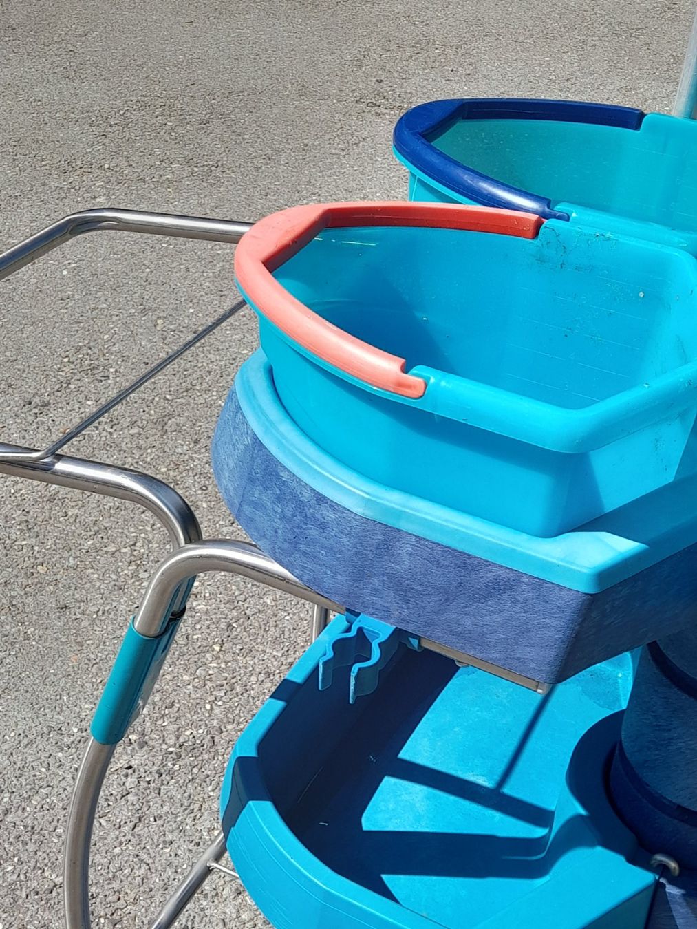 Wetrok Nettoyage & Hygiène: Wetrok Profi-Reinigungsgerät – D'occasion à Aeschi b.Spiez par 52_wochen 2