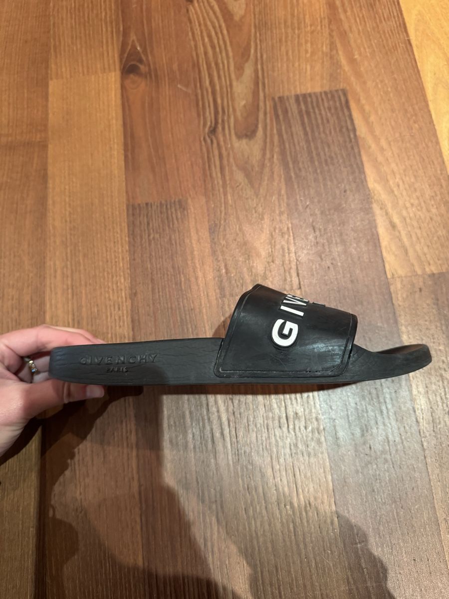 Givenchy Scarpe da uomo: Givenchy Finken – Usato da Arbon venduto da all_tl8l 1