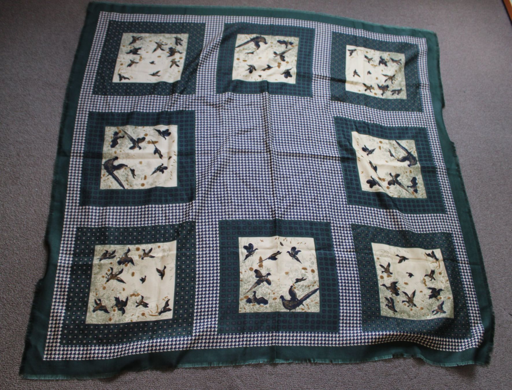 Foulards & écharpes: Tuch – D'occasion à Schaan par antikes_und_kurioses 1