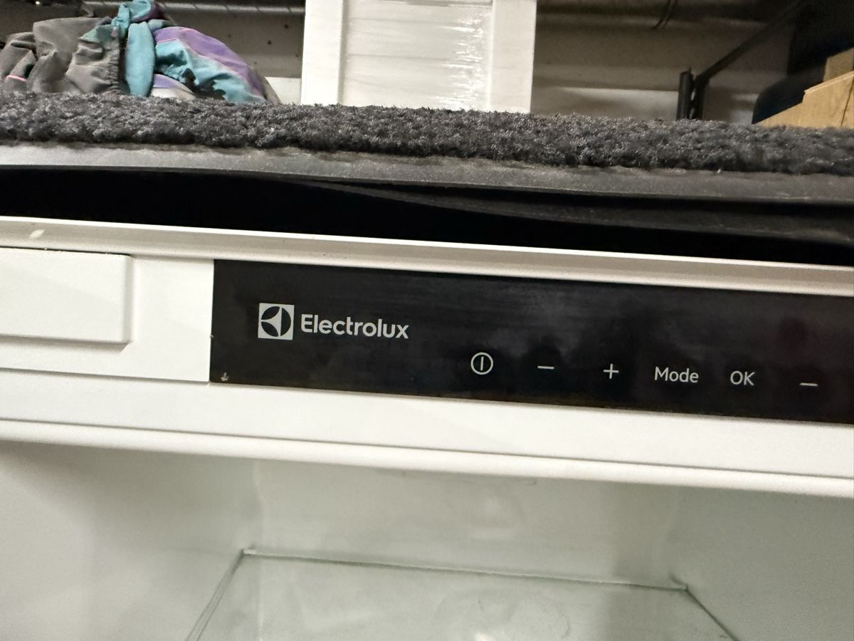 Frigoriferi: Electrolux EK276BNLWE kühlschrank – Usato da Tagelswangen venduto da Neroafrika 1