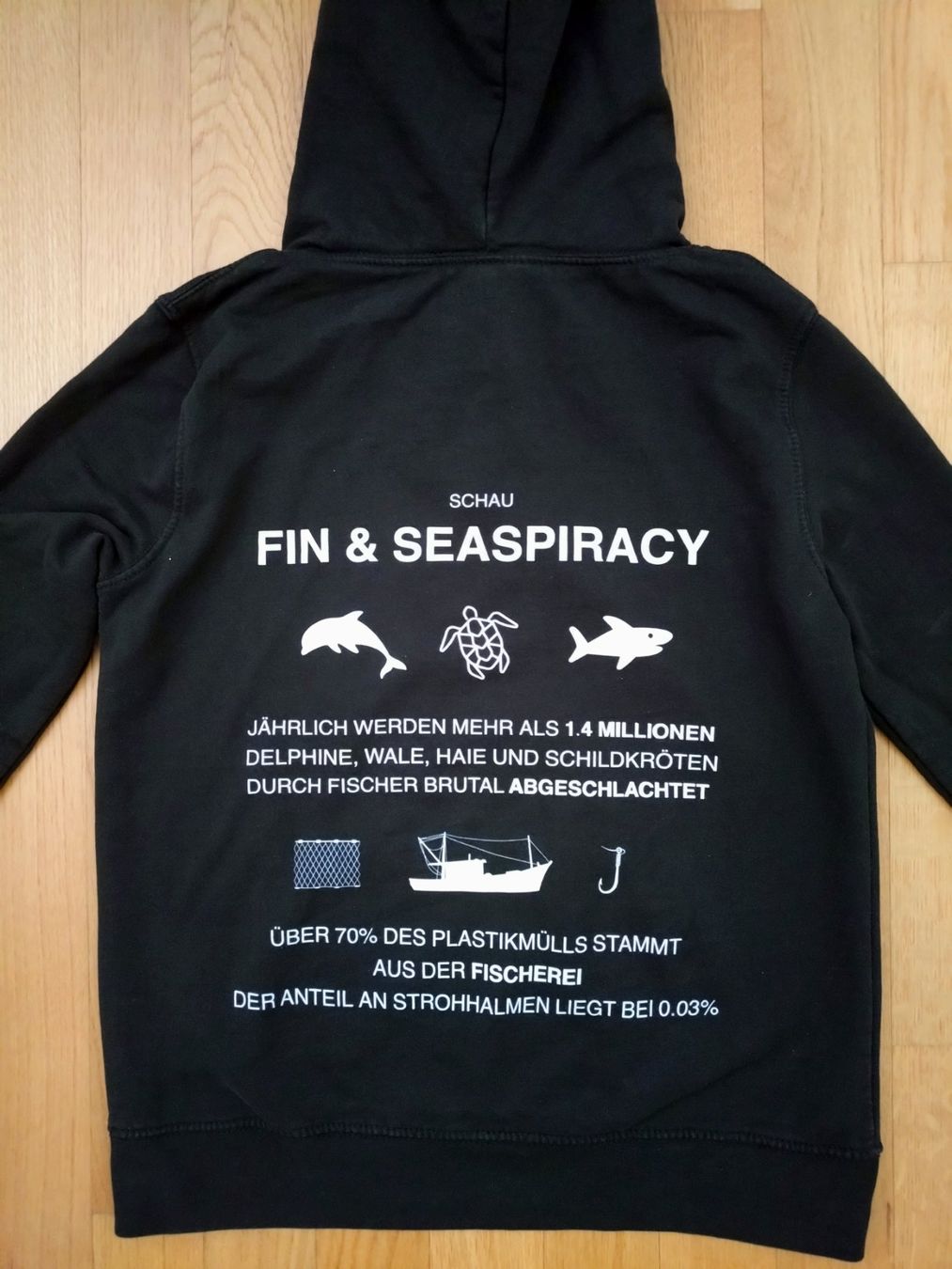 Pulls & Sweat-shirts: Hoodie / Kaputzenshirt / Pullover SEASHEPHERD, Gr. S/36 – D'occasion à Muri AG par iguana-30 3