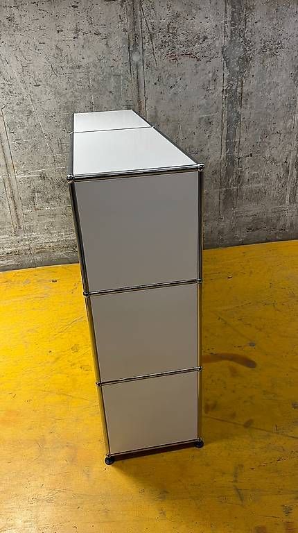 Étagères: USM Sideboard mit einem Auszug – D'occasion à Bern par daskannweg 2