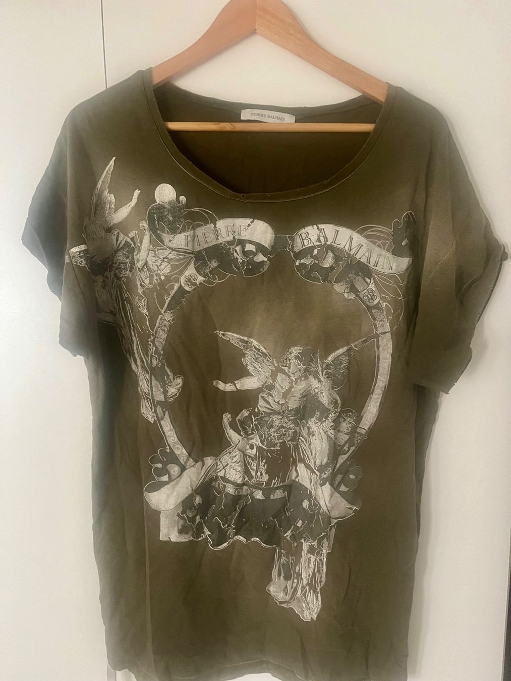 Balmain T-Shirts: Balmain Damen T-Shirt – Gebraucht aus Stein am Rhein von Petgan