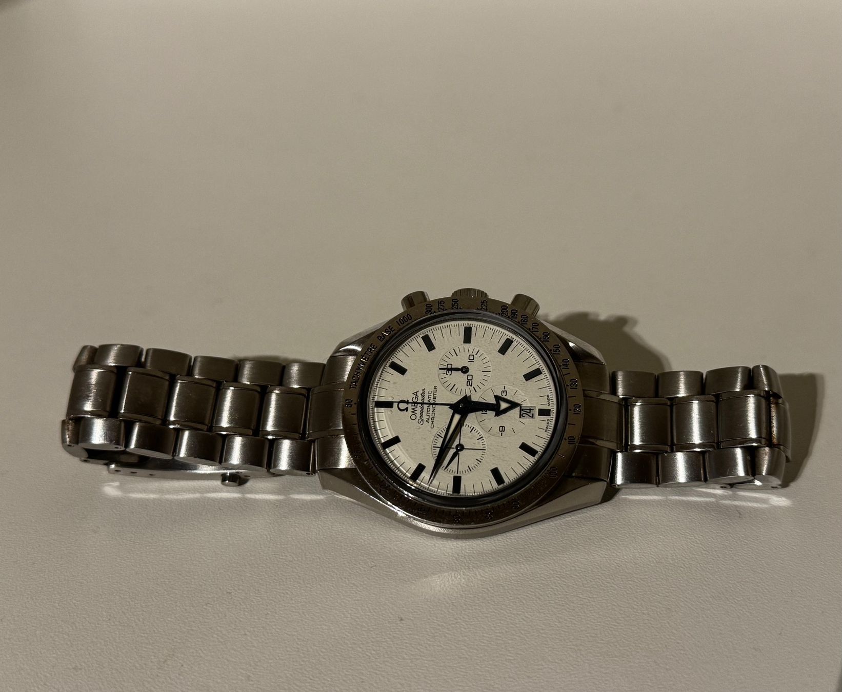 Omega Orologi: Omega Speedmaster Broad Arrow 3551.20.00 – Usato da Dielsdorf venduto da HorologyVaults 3