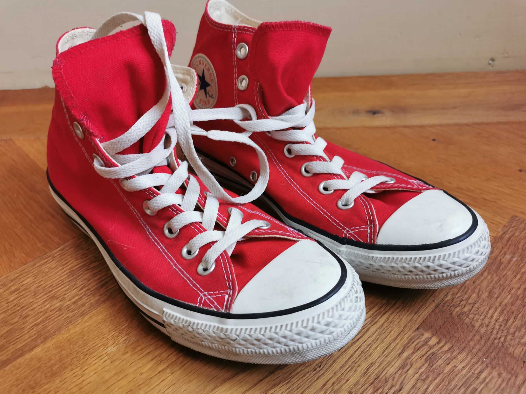 Converse Scarpe da uomo: Converse rot High Gr. 43 neu 9 1/2 – Nuovo (secondo la descrizione) da Berneck venduto da inamoktal 1