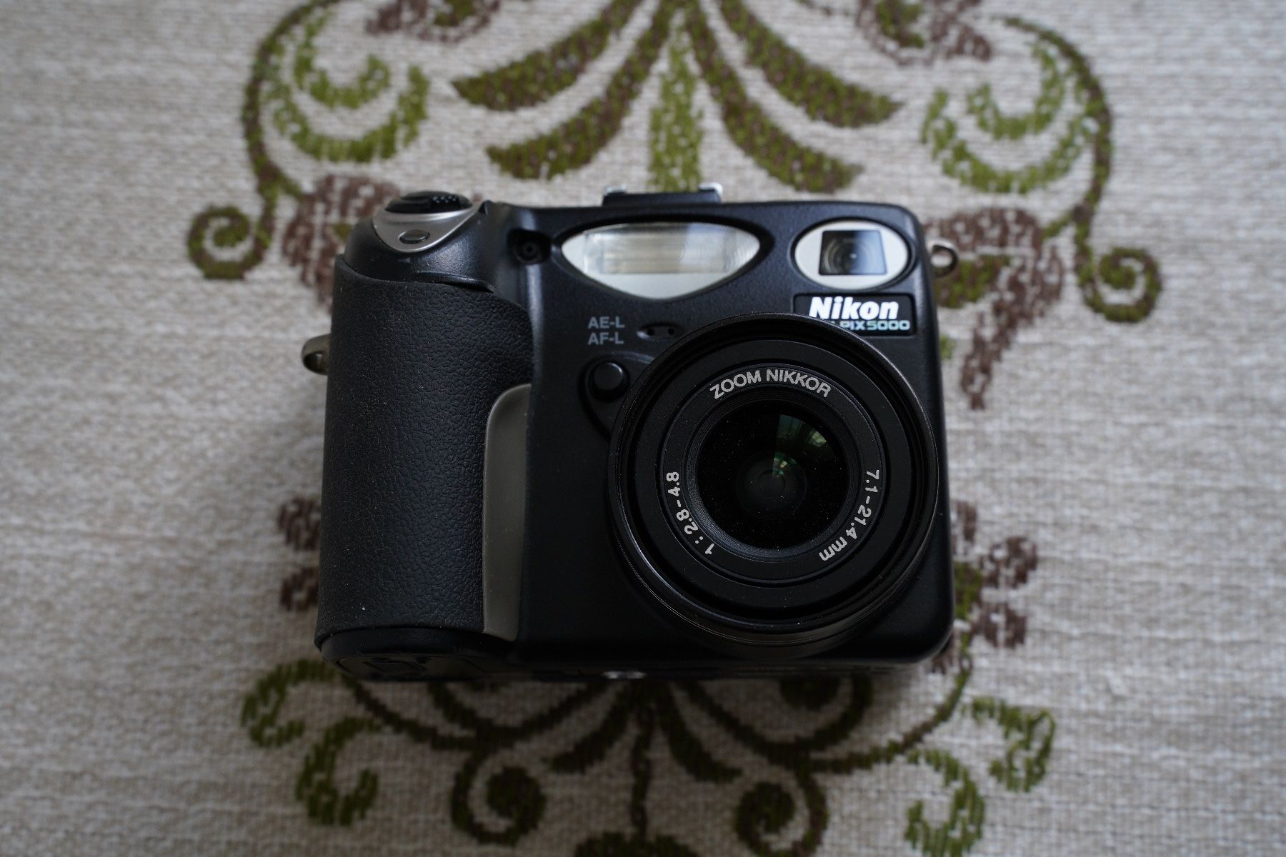 Nikon Fotocamera: Nikon Coolpix 5000 – Difettoso da Dagmersellen venduto da sim_zqh8