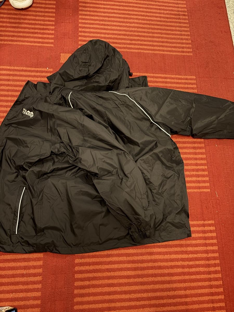 Vestes: Regenjacke – D'occasion à Remetschwil par Blume124 1
