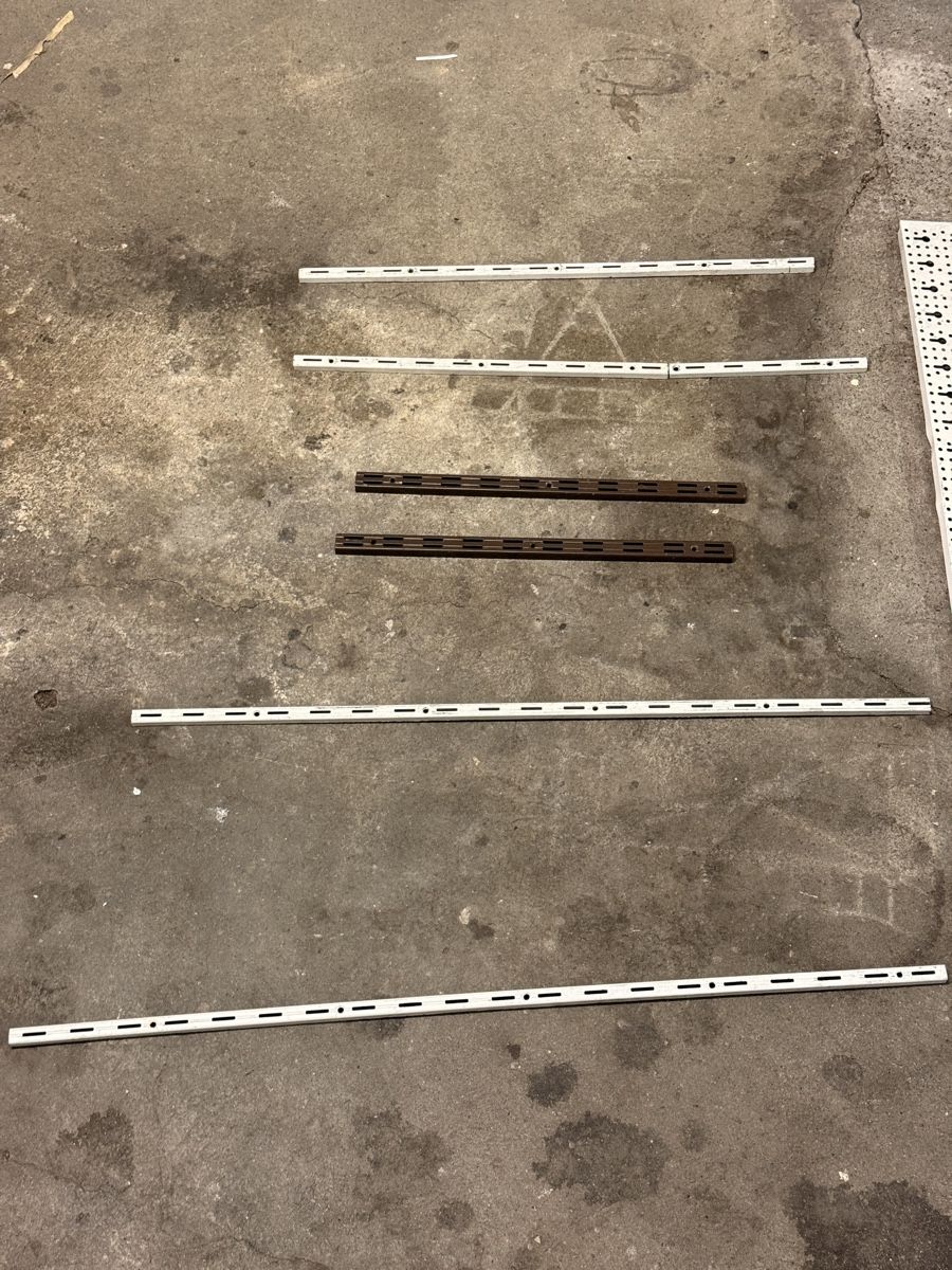 Scaffali: Blech Wandregal Werkstatt  – Usato da Richterswil venduto da MP_performance 4