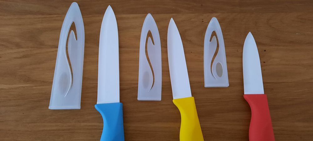 3x Keramikmesser, sehr scharf, mit Klingenschutz | Kaufen auf Ricardo