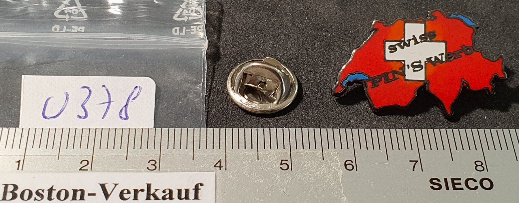 Plaketten & Abzeichen: U378 - Pin swiss Pin's Werb – Gebraucht aus Reinach BL von Boston-Verkauf 2