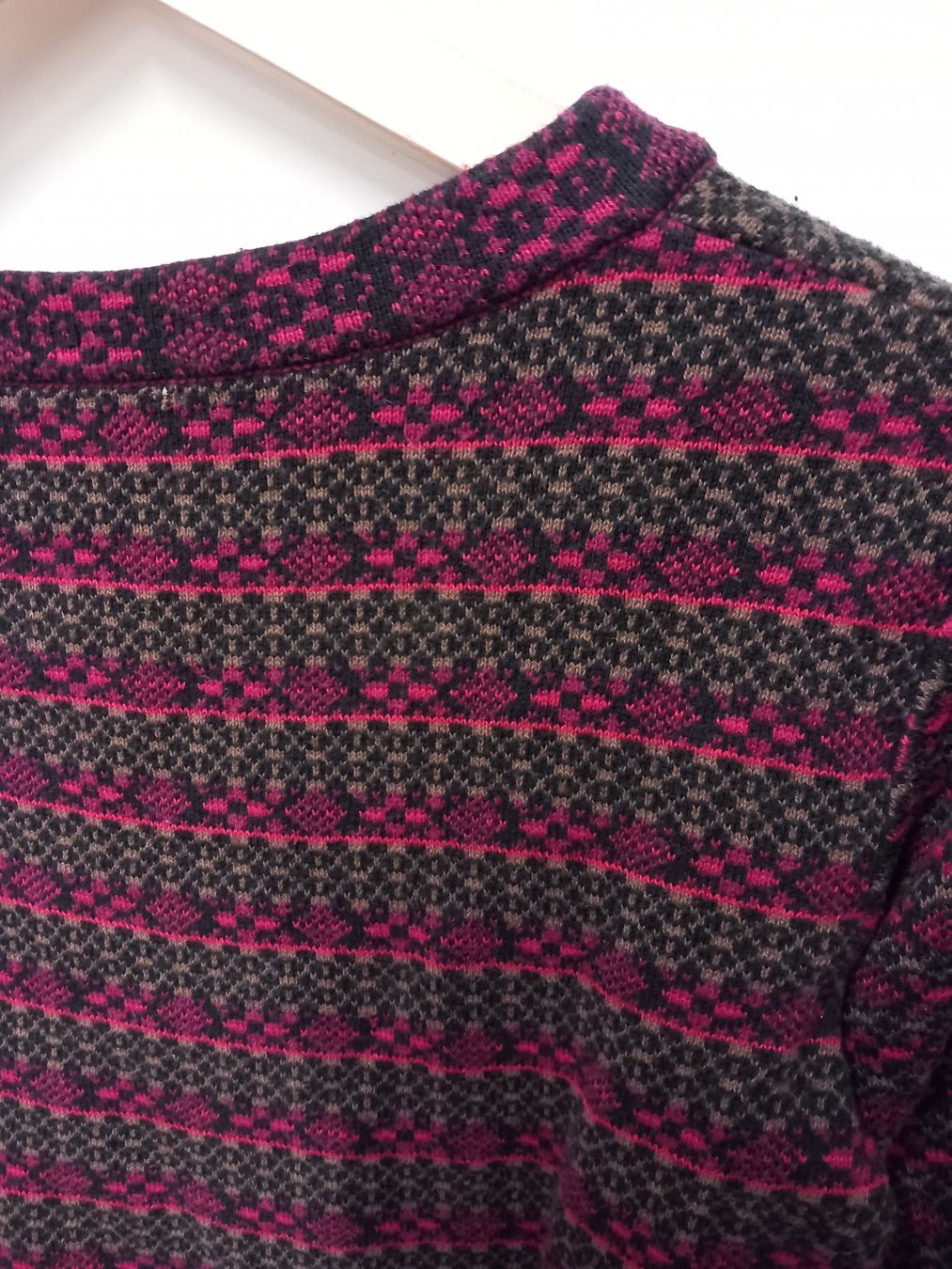 Pullover & Sweatshirts: Wunderschöner Jacquard-Pullover Gr.36/38 (Waschbär Katalog) – Gebraucht aus Merligen von muss_haben 3