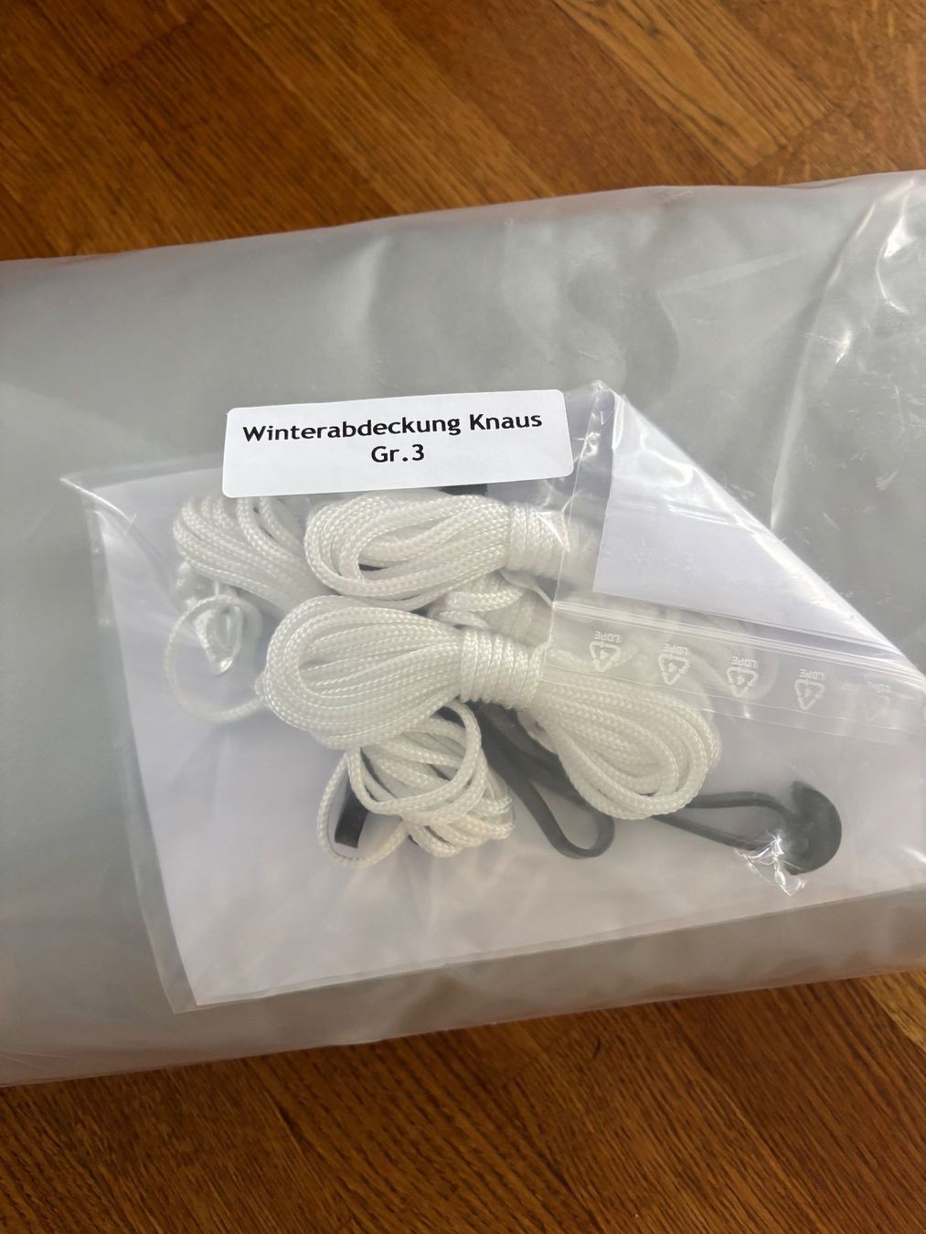 Sonstiges: Blache / Winterabdeckung Gaskasten Wohnwagen Knaus – Neu und originalverpackt aus Zell ZH von ruedib2007 3