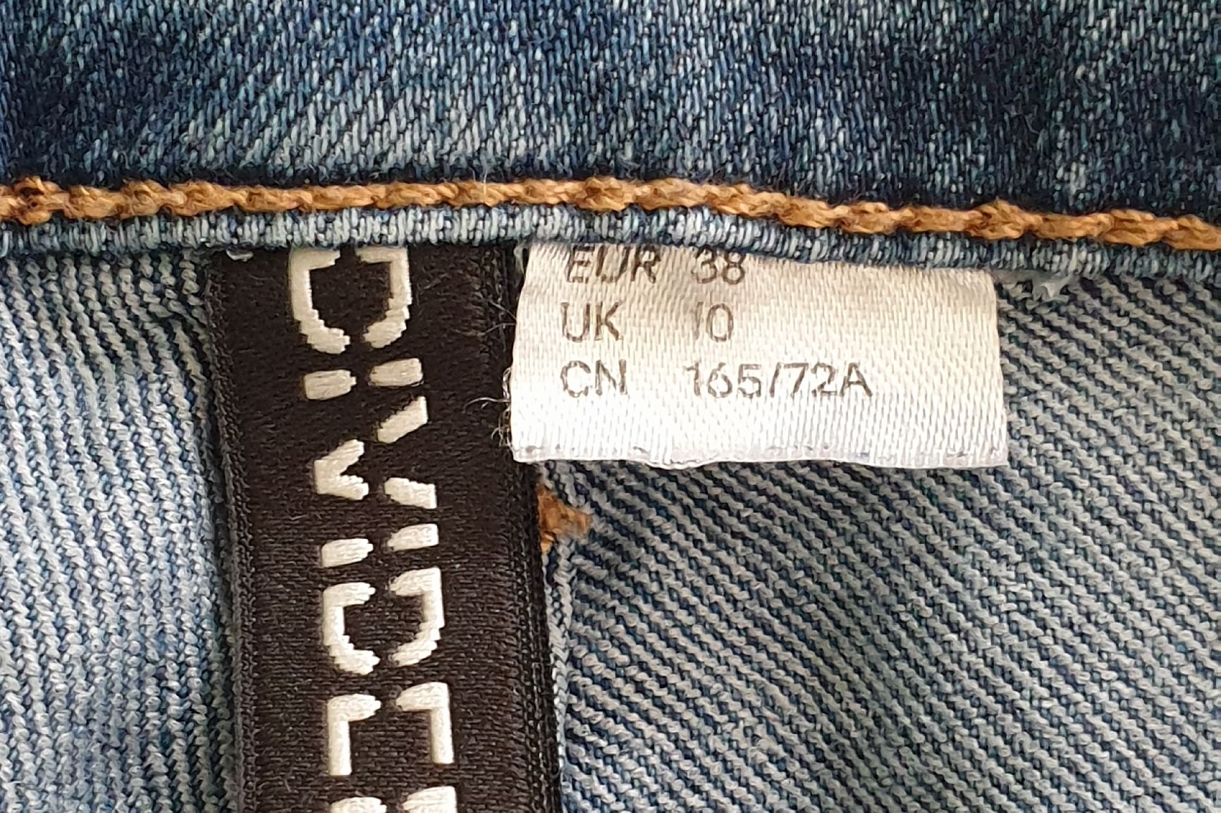 H&M Jeans: Hotpants, Grösse 38 – Gebraucht aus Rothenburg von la_veria 1