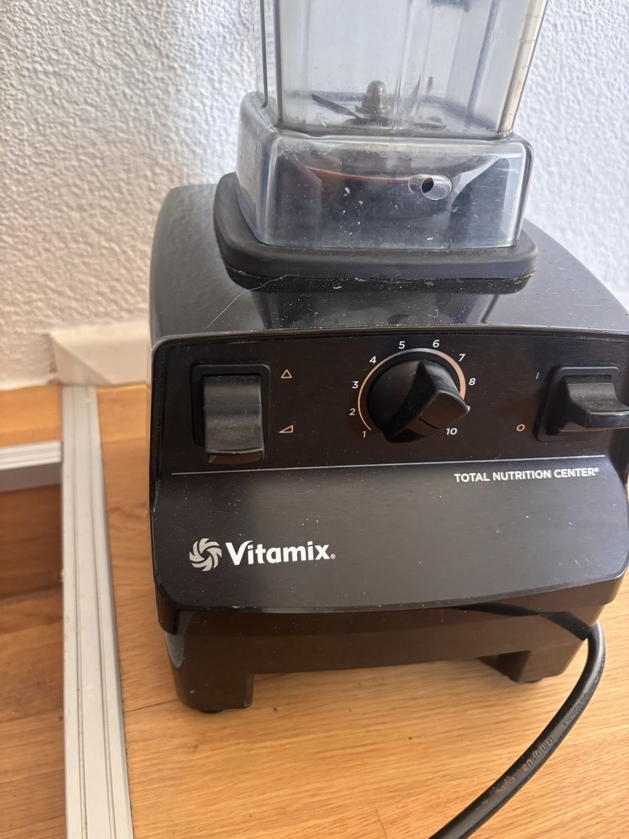 Thermomix Küchengeräte: Thermomix Mixer in gutem Zustand – Gebraucht aus St. Gallen von nin_sr87 1