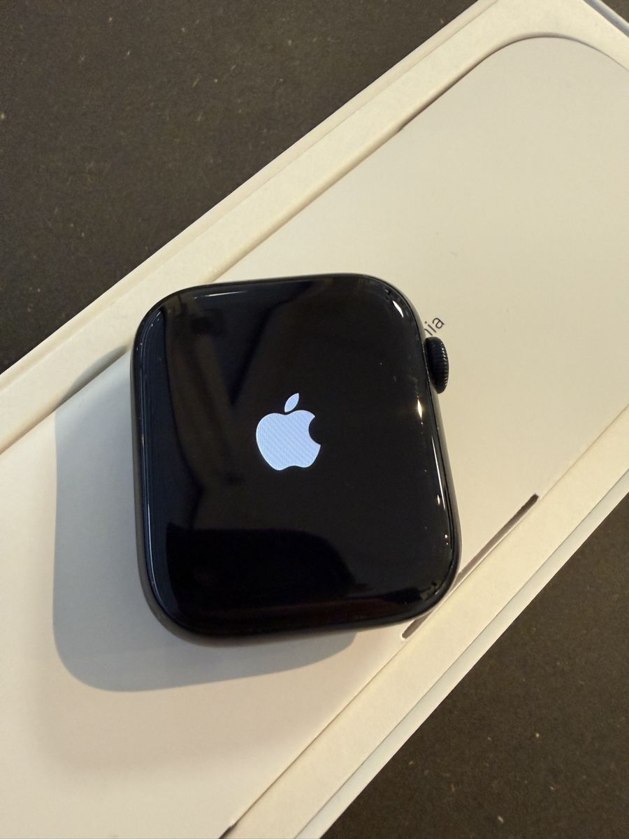 Apple Smartwatch: Apple Watch Series 9 45mm Midnight S/M GPS – Usato da Malans venduto da Ticco13 3