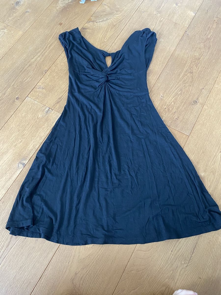 Vestiti: Kleid schwarz Grösse M – Usato da Rorbas venduto da erdbeeri91