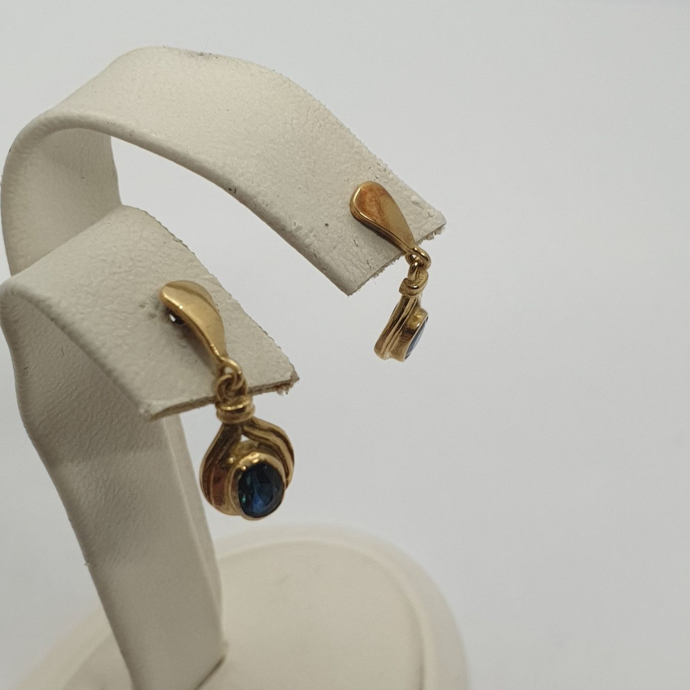 Ohrringe & -stecker: Echt 18K Gold - Saphir Ohrhänger – Gebraucht aus Luzern von Luzern-Goldhaus 1