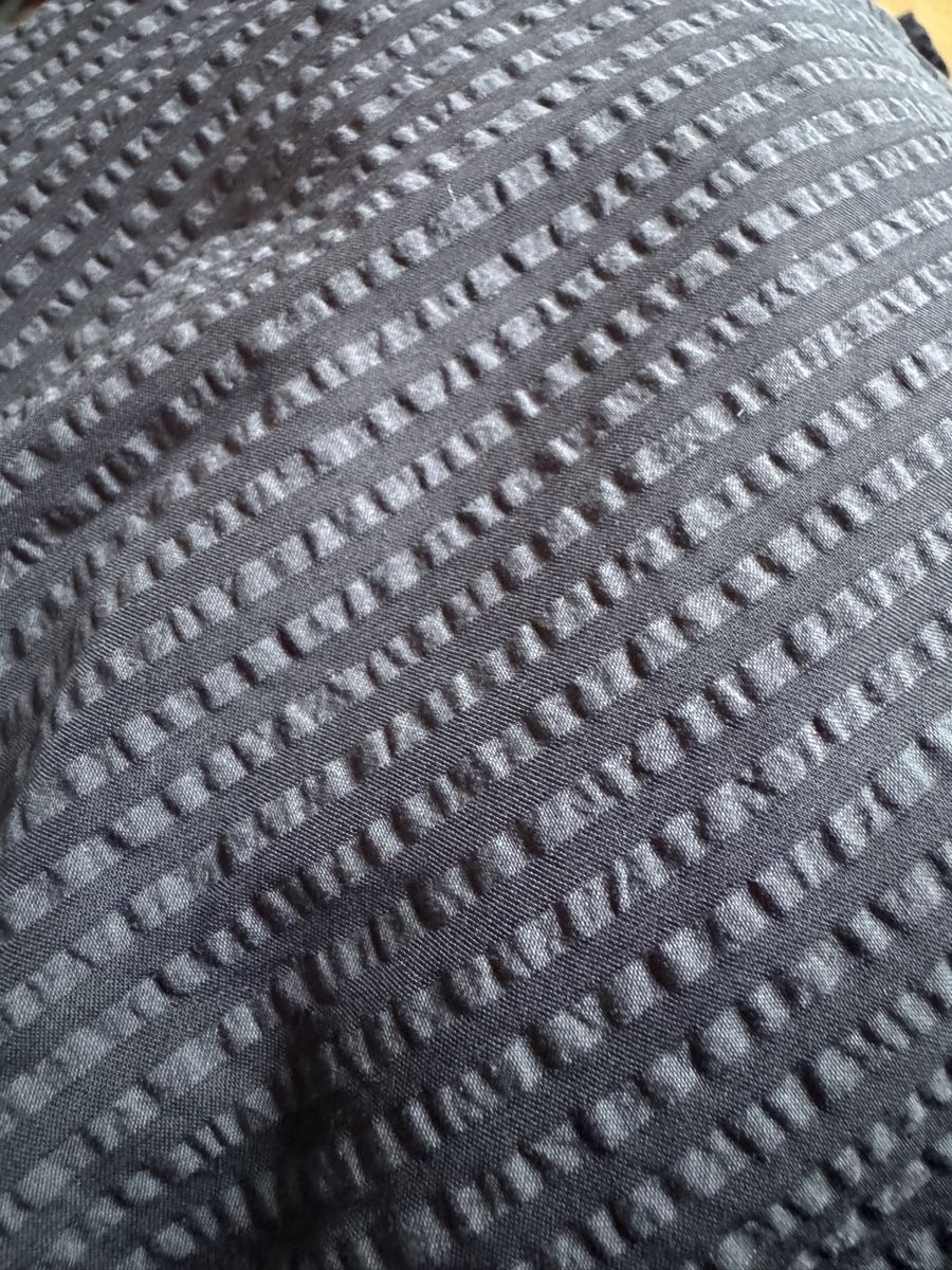 H&M Kleider: Robe neuve noire H&M – Neu und originalverpackt aus Les Giettes von joelledu 3